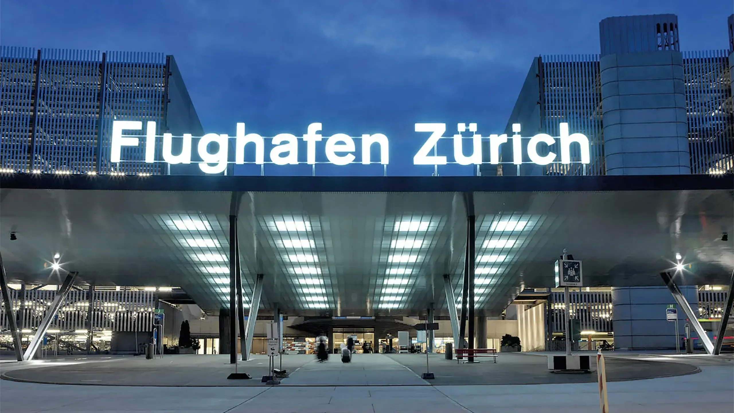 FlughafenZuerich_S_01_desktop_20220505_g_msr